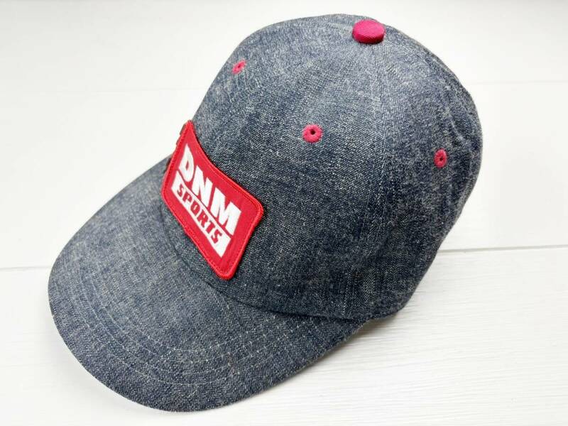 【美品】 日本製　Denime　ドゥニーム デニムキャップ　帽子　ワッペン　ピンバッジ 濃色デニム　MADE IN JAPAN
