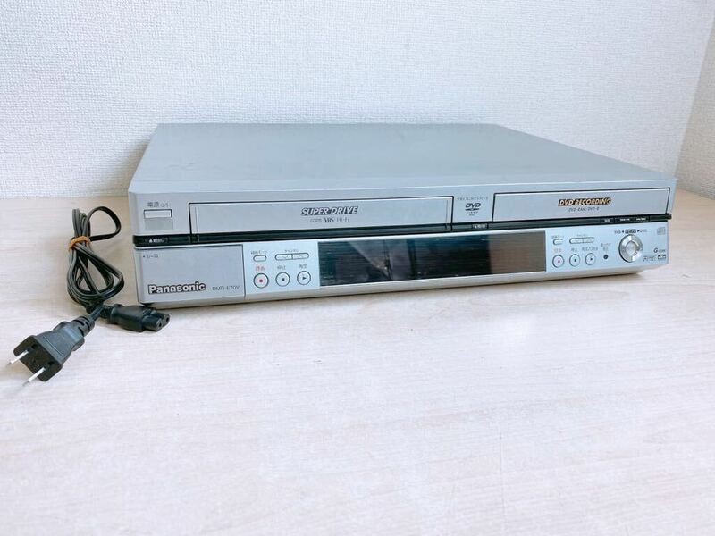 パナソニック DIGA VHS DVDレコーダー DMR-E70V Panasonic VHSビデオデッキ DVDデッキ ディーガ DVDレコーダー 中古品 現状 要確認