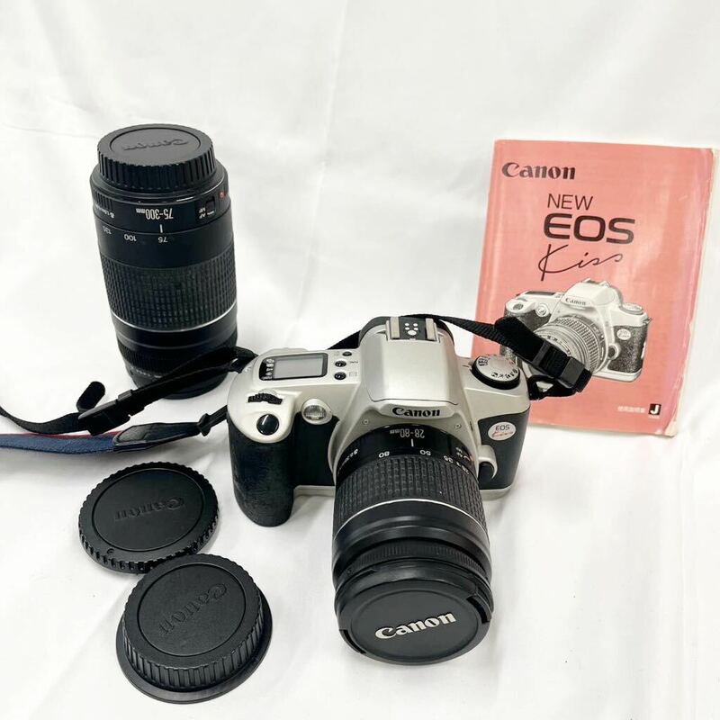 ① Canon キャノン EOS kiss フィルムカメラ レンズ2個付き 