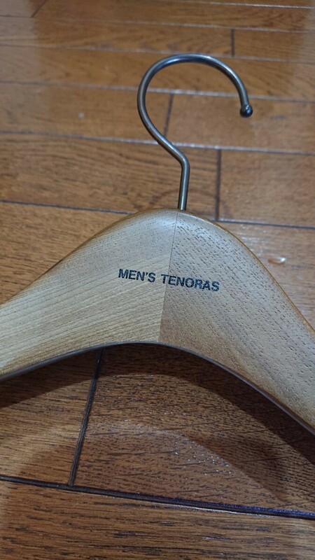 ★★★ MENS TENORAS 木製 ハンガー 中古 ★★★