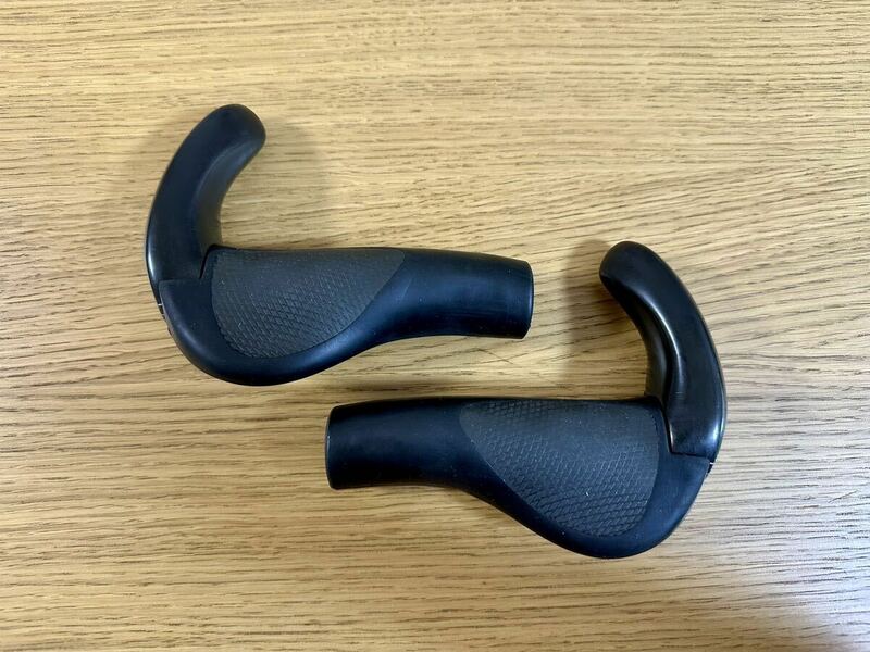 ERGON　エルゴン　MR-1 グリップ R2 magnesium Grips