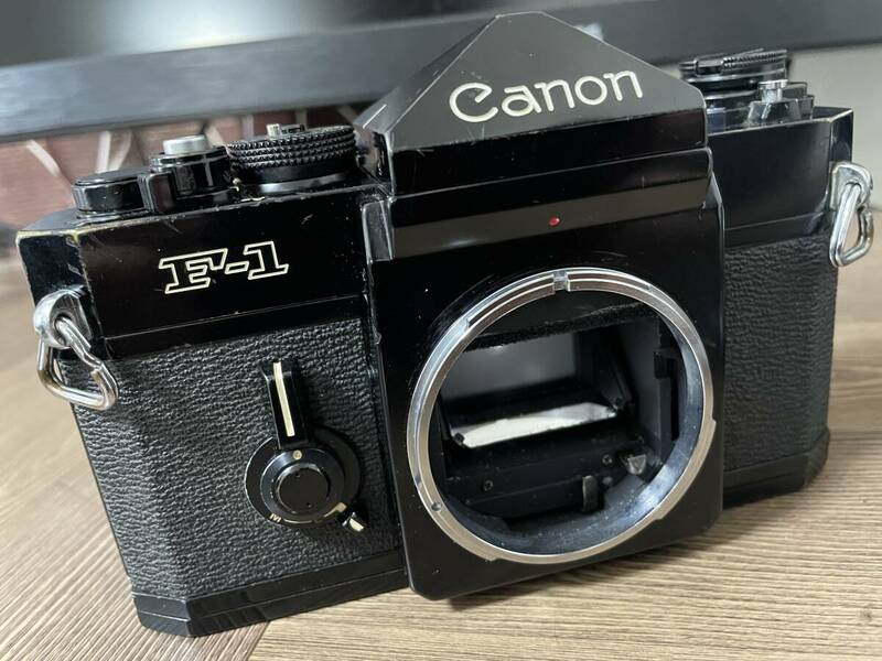 Canon　F-1　　　キャノン　ボディ　F 1