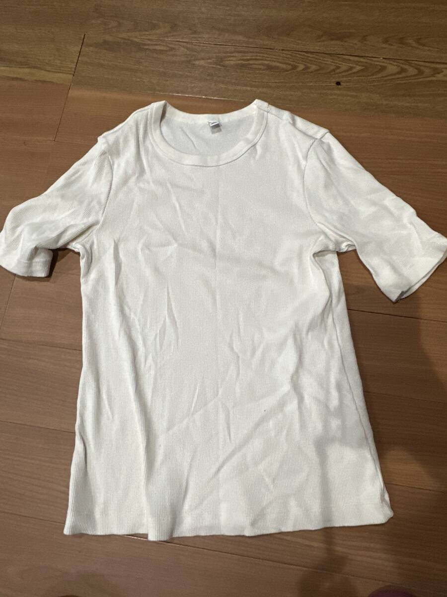 ユニクロリブTシャツ M ベージュ