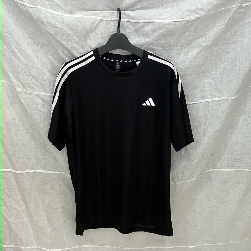 新品未使用品★adidas アディダス★ Lサイズ 『トレイン エッセンシャルズ 3ストライプス』黒ブラック 半袖Tシャツ BXT41/IB8150