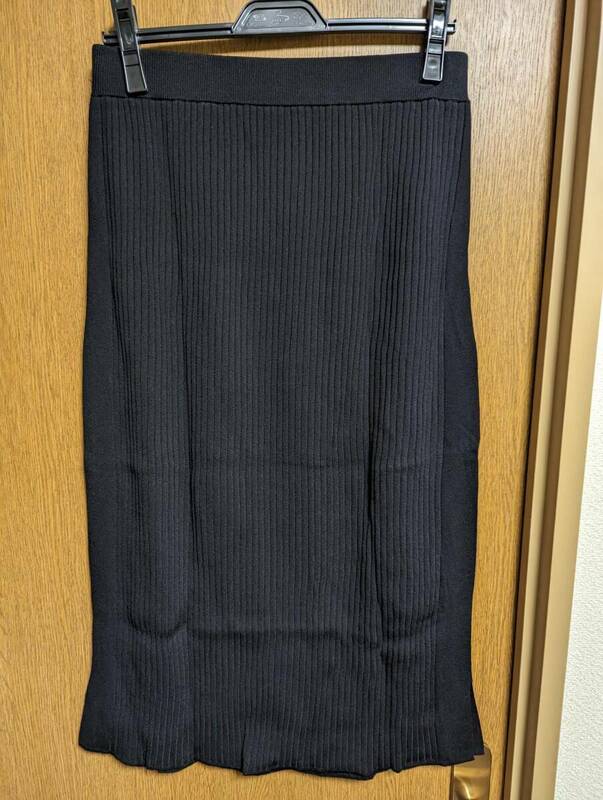 INDIVI 昨季美品 黒 レーヨン混 リブニットタイトスカート ストレッチジャージスカート 大きいサイズ 42 12号 13号 スカートセットアップ
