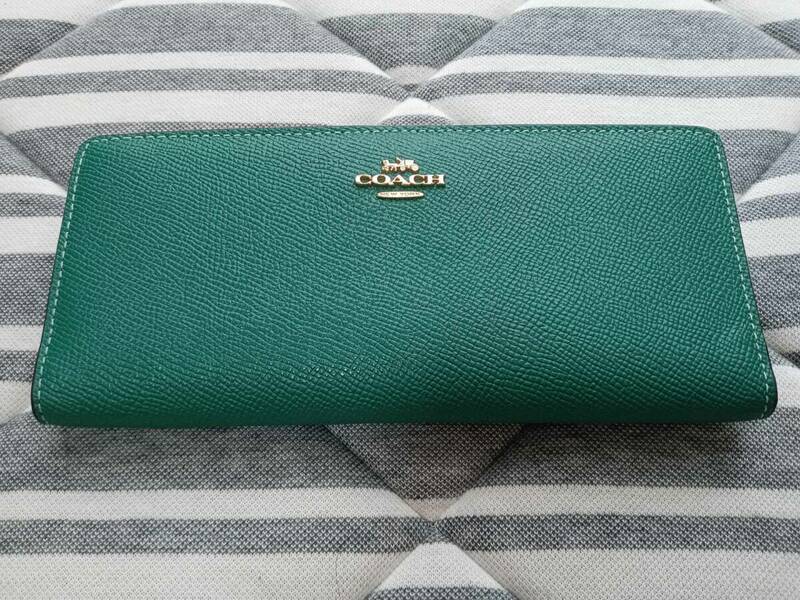 希少デザイン・美品　コーチ　COACH　長財布　USED(^^)/