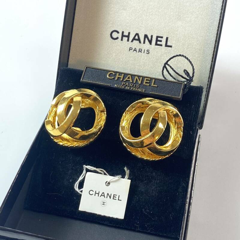 美品 シャネル CHANEL レディース デカ ココマーク イヤリング ゴールド vintage 箱付