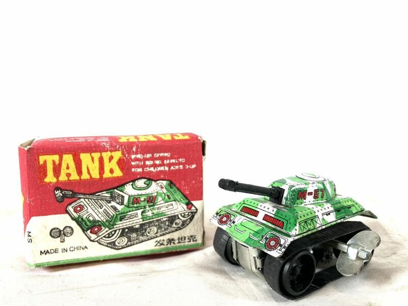 当時物 条坦克　ブリキ　ゼンマイ式戦車M-57/TANK/昭和レトロ/ヴィンテージ/コレクション/横幅約6cm/奥ゆき約4.5cm/高さ約3.5cm/05-0004