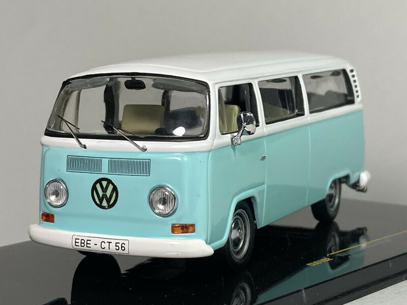 ワーゲンバス Volkswagen Kombi 1971 1/43 - イクソ IXO