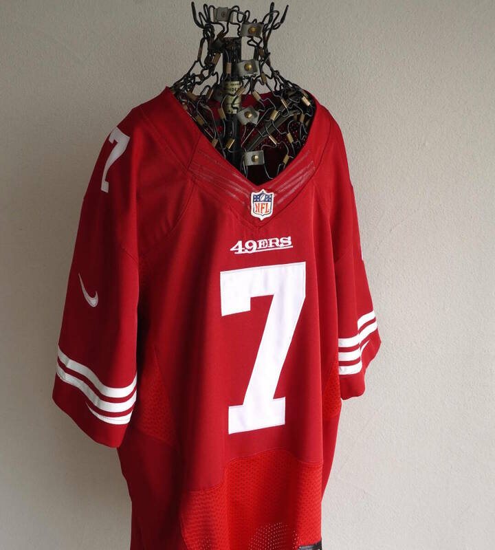 2010s NIKE NFL 49ERS #7 KAEPERNICK アメリカンフットボール ゲームシャツ 48 L〜XL位 レッド 赤 アメフト ユニフォーム Y2K USA 古着