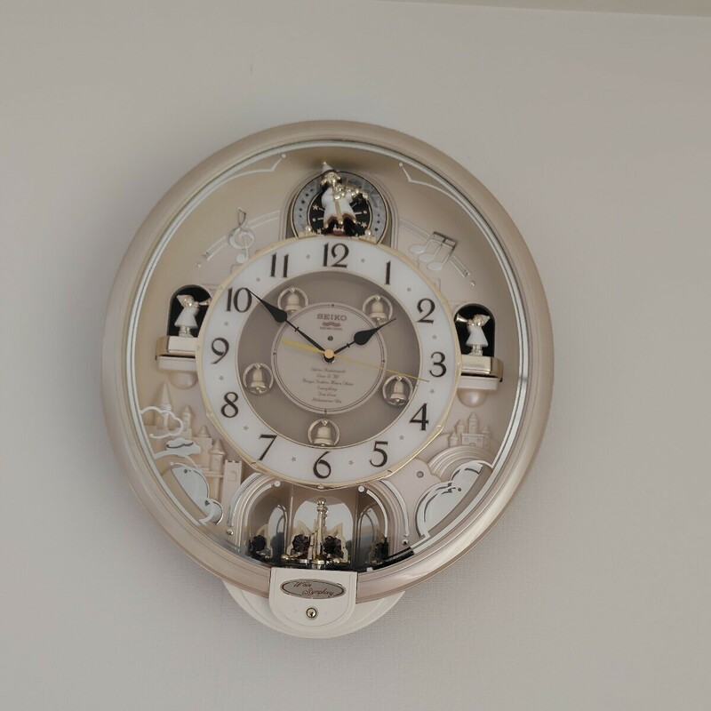 電波時計★★セイコー SEIKO 壁掛け時計 からくり時計 電波時計　SEIKO　RE812 P