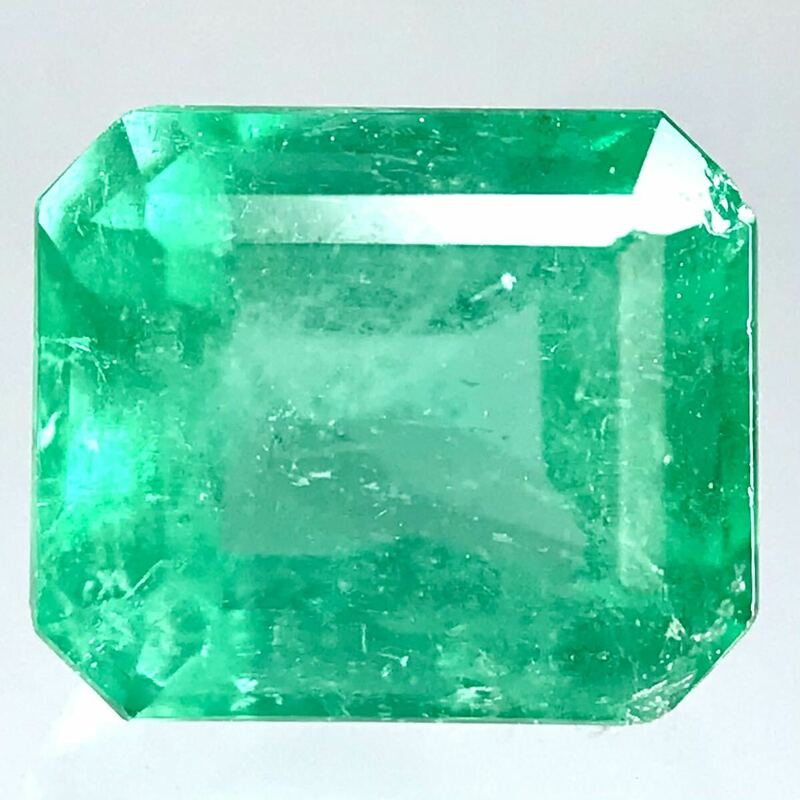 (天然エメラルド0.563ct)m 約5.3×4.5mmソーティング付 ルース 裸石 宝石 ジュエリーjewerly emerald テDG0 i