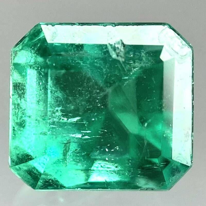 (天然エメラルド0.537ct)m 約4.6×4.2mmソーティング付 ルース 裸石 宝石 ジュエリーjewerly emerald テDE0 K