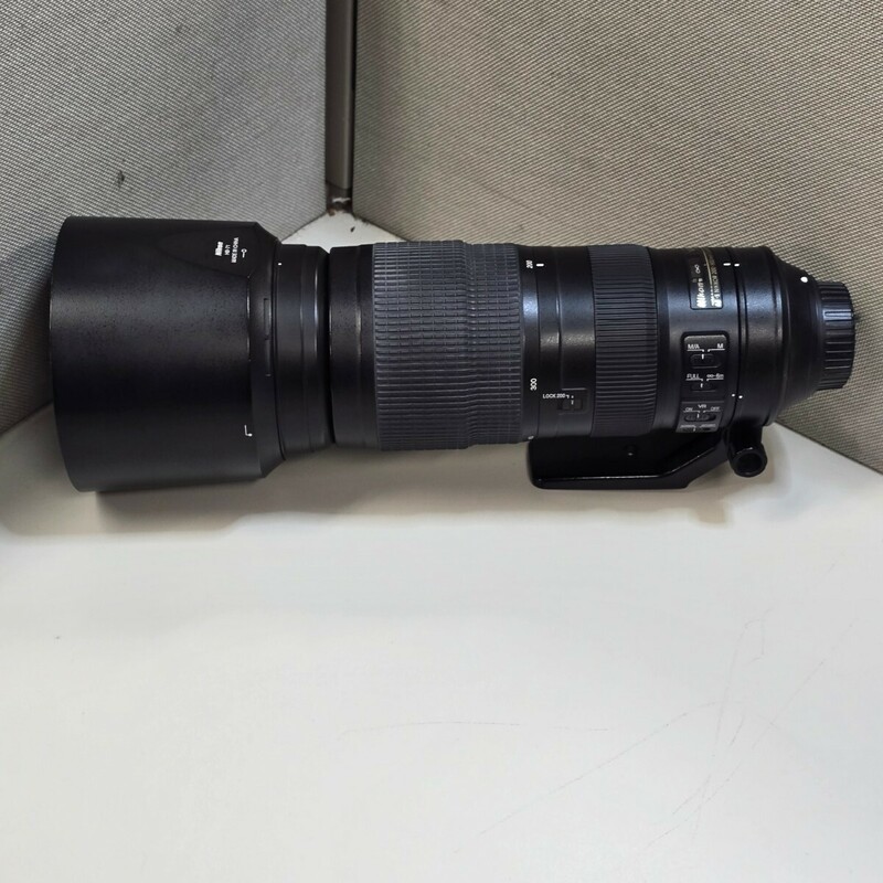 ニコン　Nikon AF-S NIKKOR 200-500mm f5.6E ED VR 超望遠レンズ　ズームレンズ　望遠レンズ　200-500 