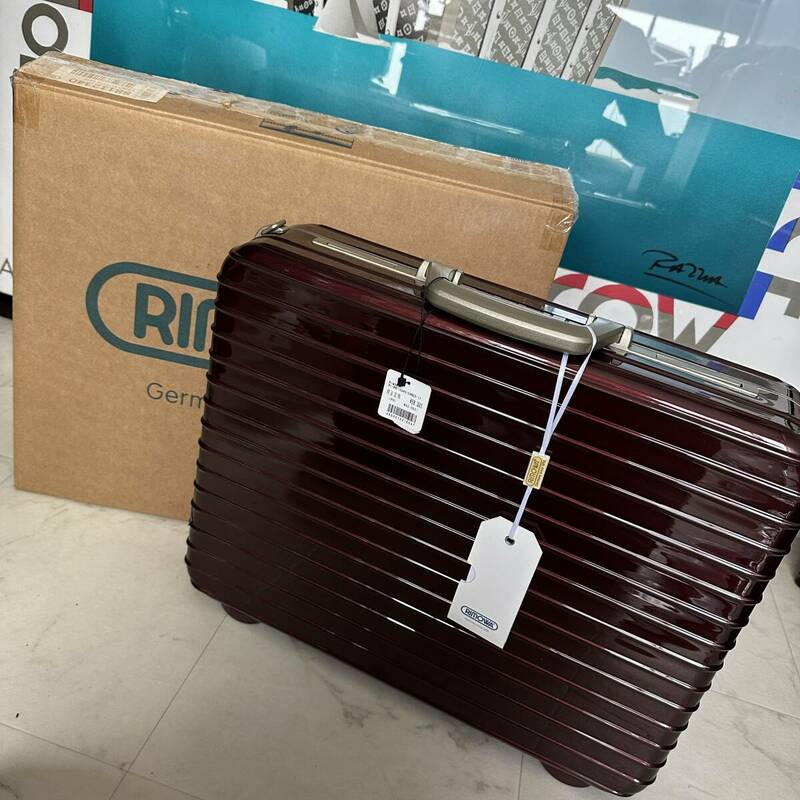 【即決/即納】新品未仕様・保管品 RIMOWA リモワ LIMBO リンボ アタッシュケース ビジネスケース トランク カラモナレッド 17L 881.12.34③