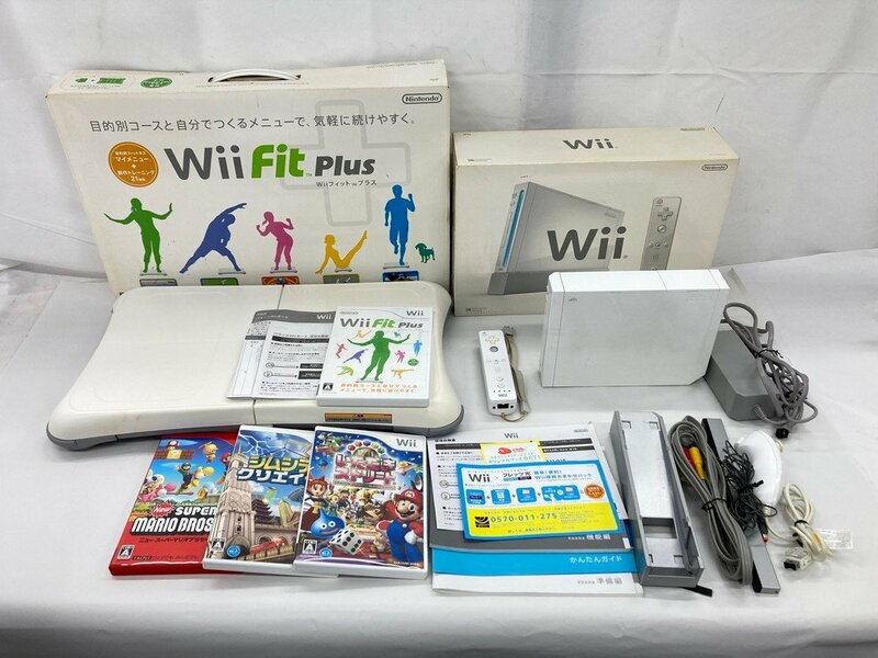 Nintendo 任天堂 Wii 本体 / Wii Fit Plus / ゲームソフト おまとめ セット【CEAJ8017】