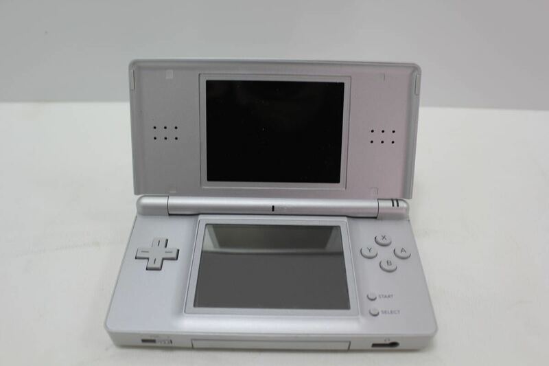 ☆ Nintendo ニンテンドー DS ゲーム機 USG-001 シルバー ゲーム機 ゲーム