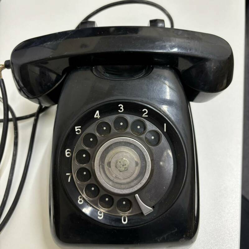 【C-22494】日本電信電話公社　黒電話 ダイヤル式 昭和レトロ インテリア アンティーク 1960年代 ジャンク