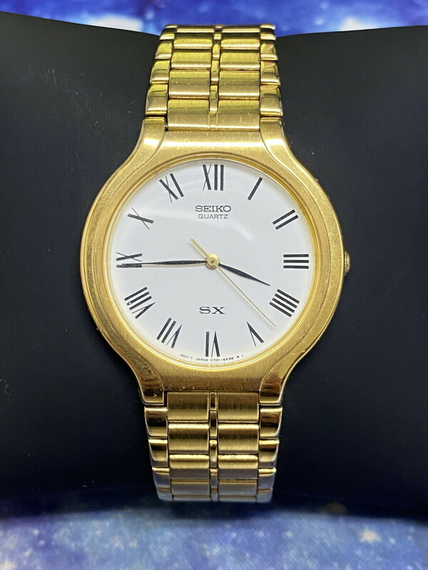 【４１１】【 SEIKO SX 】セイコー 腕時計 ウォッチ V701-6K00 クオーツ 3針式 ゴールド文字盤 メンズ 中古品