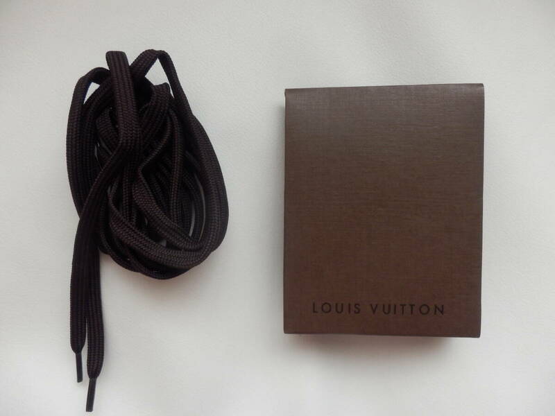 LOUIS VUITTON 　ルイヴィトン スニーカー 紐　茶色　靴紐　茶色　①