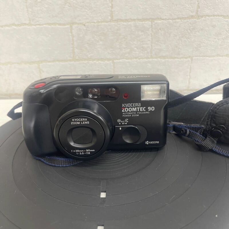 Y520. 52. KYOCERA ZOOMTEC 90S Compact Film Camera ※通電確認済み、現状渡し
