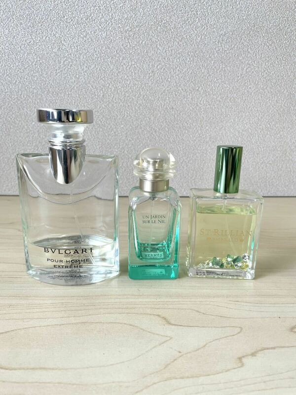 コンパクト　香水3個セット　ブルガリ(エクストレーム)、HERMES(ナイルの庭)、セントリリアン(エメラルド)