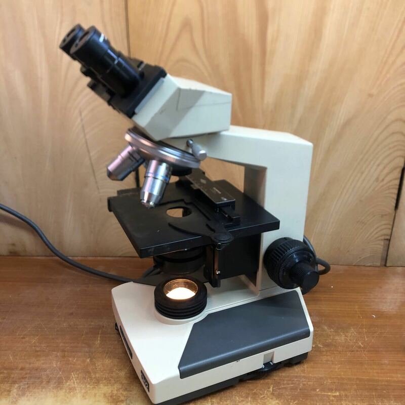 【OLYMPUS】顕微鏡 CH-2 E A40 0.65 160/0.17 E A10 0.25 160/ E A4 0.10 160/ WHK 15XL ２本 　