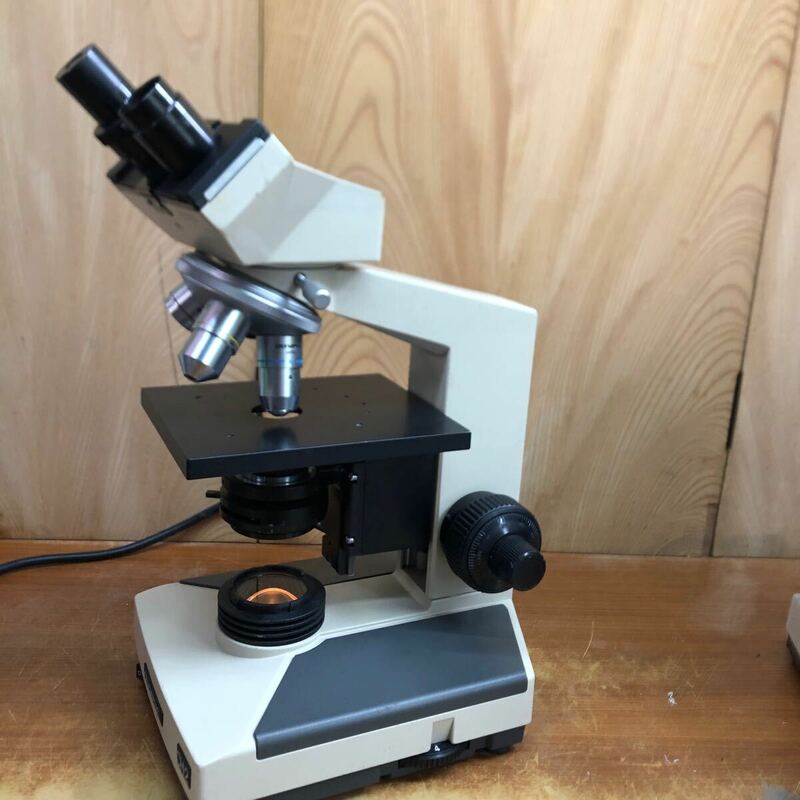 OLYMPUS オリンパス 双眼 顕微鏡 MODEL CHT CH-2 E A4 0.10 /E A10 0.25/E A40 0.65 @-2