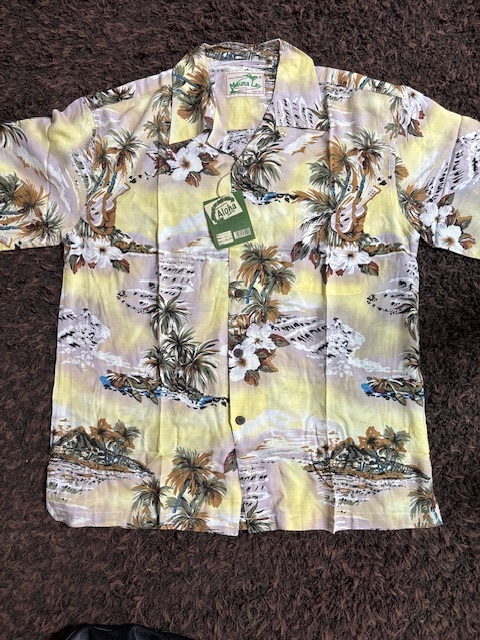 Mauna Lay　アロハシャツ　ハワイ　ヤシの木　イエロー　Ｍ　未使用
