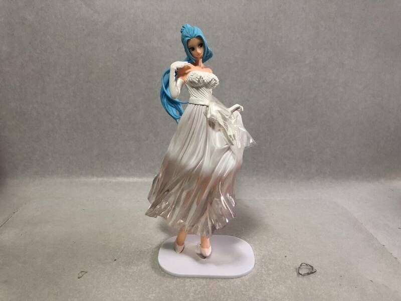 139　台座と足の付け根が折れている　ワンピース　ONE PIECE　ビビ　フィギュア　LADY EDGE　WEDDING 　NEFELTARI　VIVI 