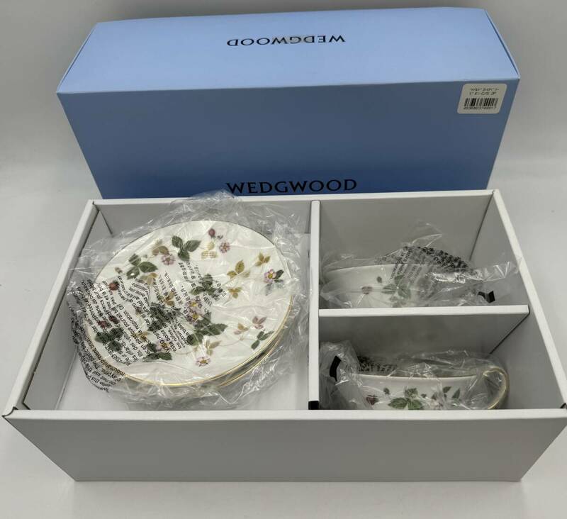 N665 ウェッジウッド WEDGWOOD ワイルドストロベリー ティーカップ&ソーサー ペア ２客 箱付き ワイルド ストロベリー