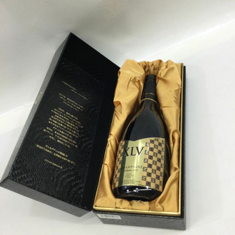 宝【同梱可】1スタ　XLV XAVIER-L-VUITTON シャンパン　空き瓶箱セット
