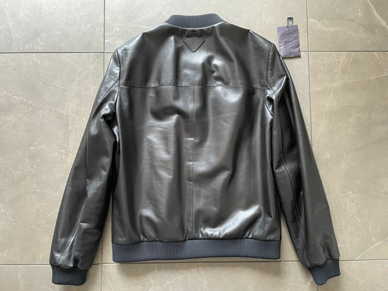 【最終SALE】PRADA(プラダ) Reversible nappa leather and Re-Nylon bomber jacket ラムレザー ナイロン リバーシブルボンバージャケット48