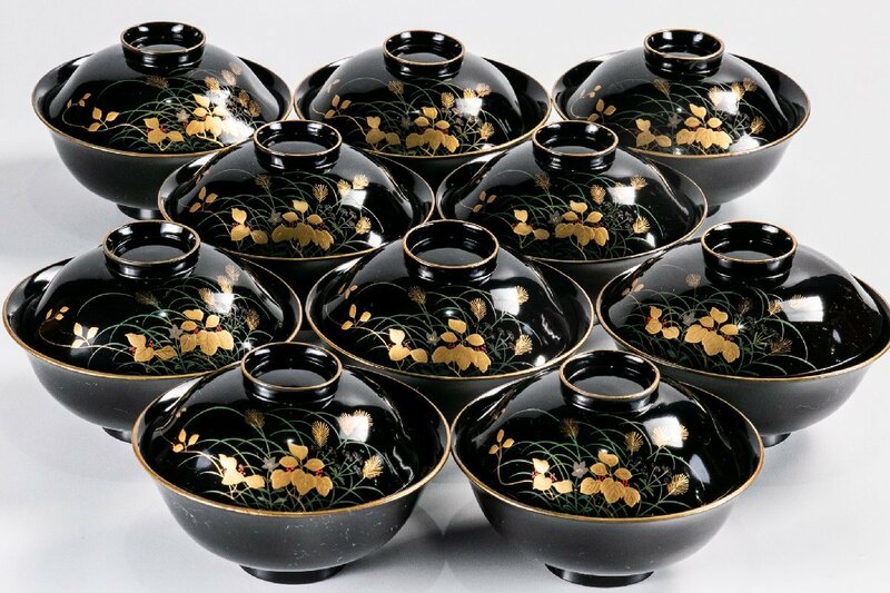 【うつわ】 木地黒漆草花蒔絵吸い物椀 10客 E345A バラ売り可能です 和食器 古美術 骨董 古玩 陶芸 日本料理 懐石 料亭 茶道具