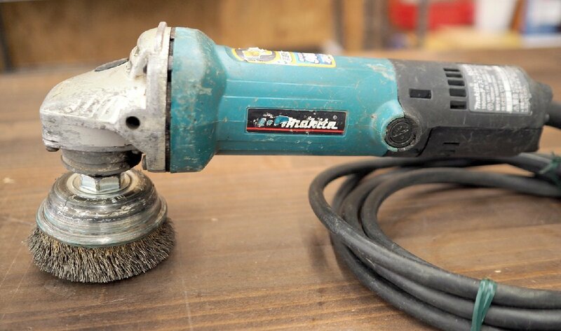 通電確認済 難あり makita マキタ ディスクグラインダ 100mm 9533BL ハンドル・ロックナット・フランジなど欠品多数 電動工具 100V コード