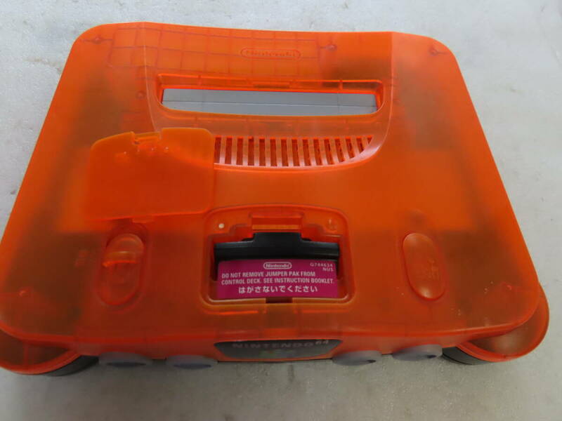 ★ジャンク　Nintendo 64 　NUS-001 本体のみ　クリアオレンジ