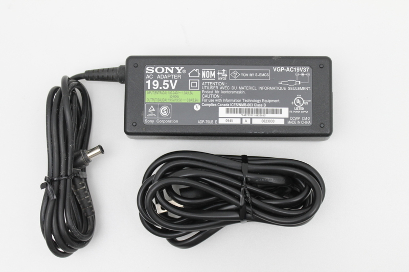 【送料無料】 SONY ACアダプタ 19.5V 3.9A VGP-AC19V37 差込口 外形約6.4mmX内径約4.0mm