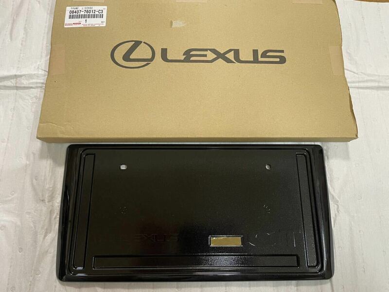 レクサス純正 LEXUS CT200h 純正リアナンバーフレーム 08407-76012 純正品 レクサスディラーオプション ナンバーフレーム 新品未使用