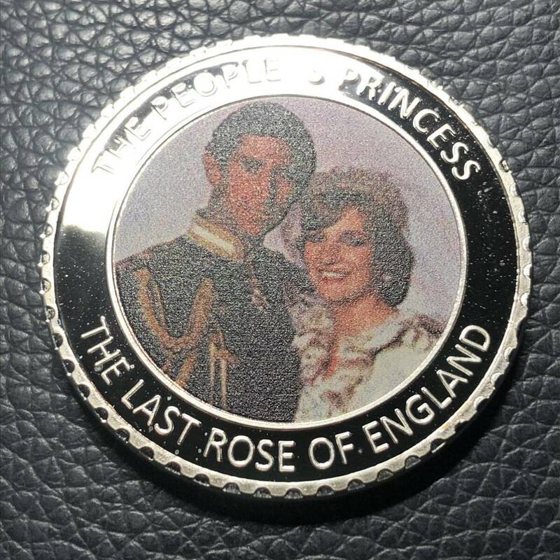 外国古銭 イギリス　王室 ダイアナ妃 1961-1997年　記念銀貨 大型銀貨　カプセル付き