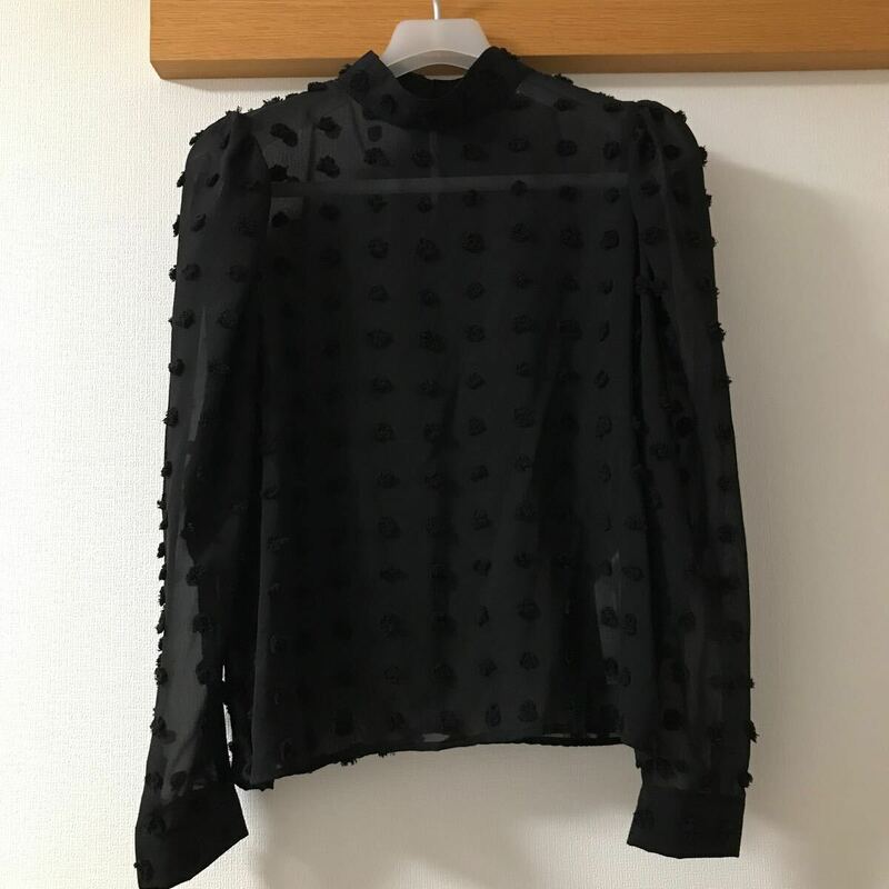 【中古】ZARA ザラ　シースルードットポンポン付きブラウス　サイズXL