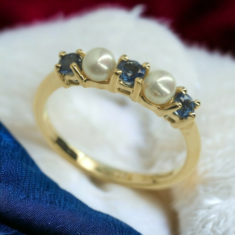 TIFFANY&Co. ティファニー　可愛い天然サファイア　ベビーパールリング　指輪750 K18YG 8号　ご希望の方にティファニーの箱をお付けします