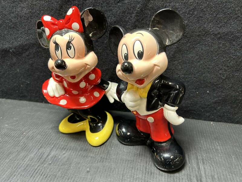 K244【昭和・レトロ】ミッキーマウス＆ミニーマウス　陶器　置物　計2点売り　ディズニー/ミッキー/ミニー/キャラクター/置物
