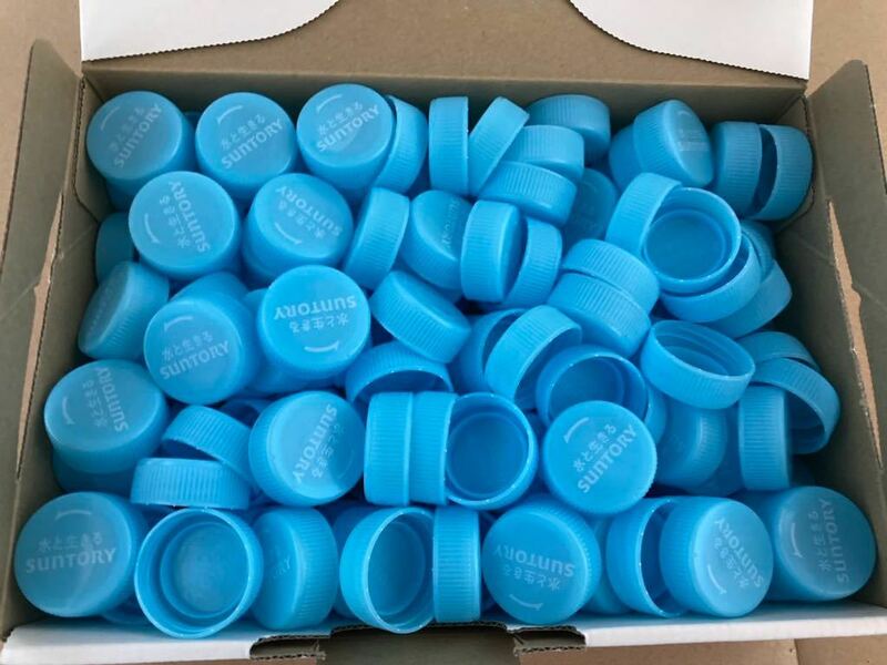 【送料込】SUNTORY サントリー 南アルプスの天然水 ペットボトル キャップ 190個 水色 簡易洗浄