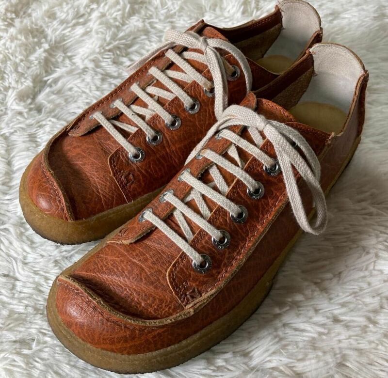 【アパレル】☆美品☆ clarks クラークスオリジナルス ランブラー レザー スニーカー クレープソール 本革 8 1/2 メンズ 靴 シューズ