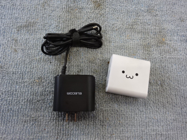 ELECOM EC-AC03 24W USB AC充電器 5.0V 2.4A USB-A×2ポート ADP33-030 USB充電器 スマホ 充電器