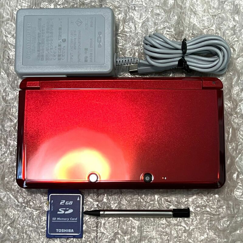 〈ほぼ未使用・美品・動作確認済み〉ニンテンドー3DS 本体 フレアレッド 充電器 NINTENDO 3DS CTR-001
