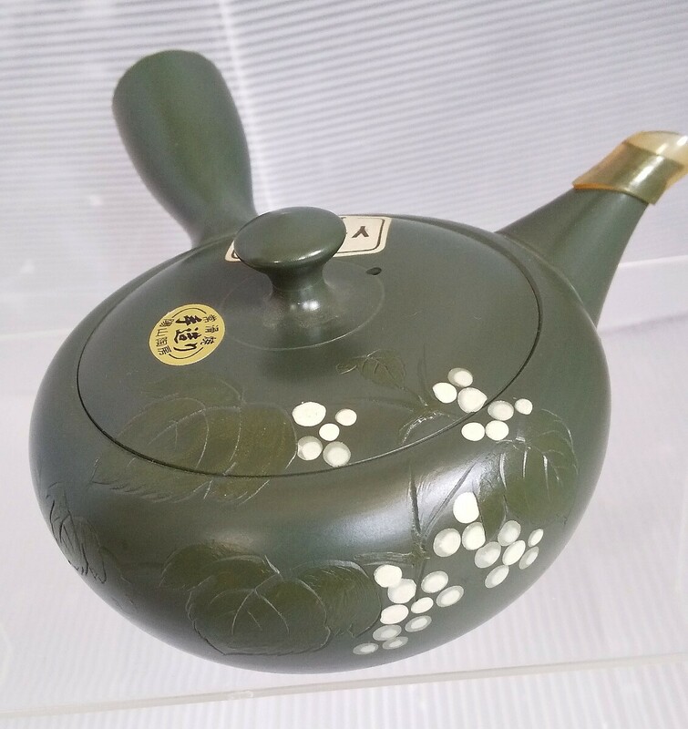 珍品 葡萄柄 常滑焼 急須 陽山陶房 急須 茶入れ 陶器 陶芸 豊田陶器 伝統工芸品 煎茶道具 とこなめ焼 茶器 常滑