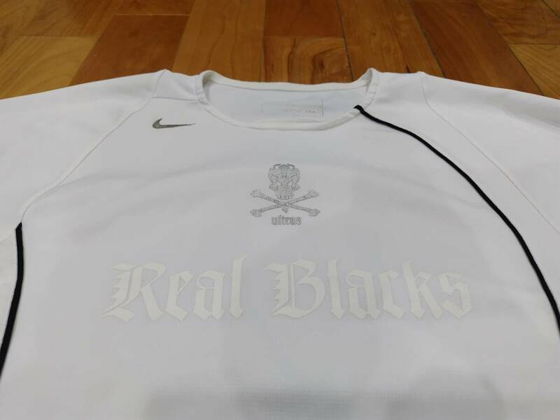 超レア） FCRB + NIKE Real Blacks sizeM ホワイト サポーターシャツ　スカルデザイン