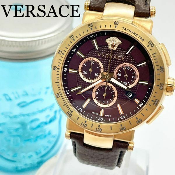 57 Versace ヴェルサーチ時計　メンズ腕時計　クロノグラフ　高級　人気