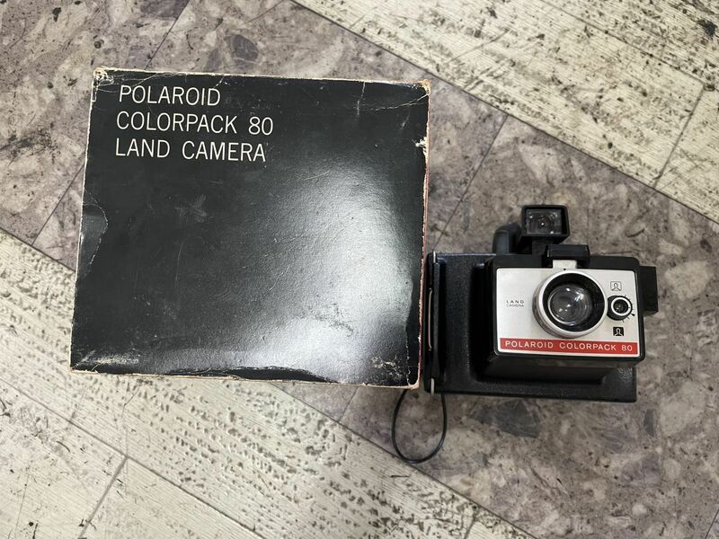 Polaroid COLORPACK 80 LAND CAMERA